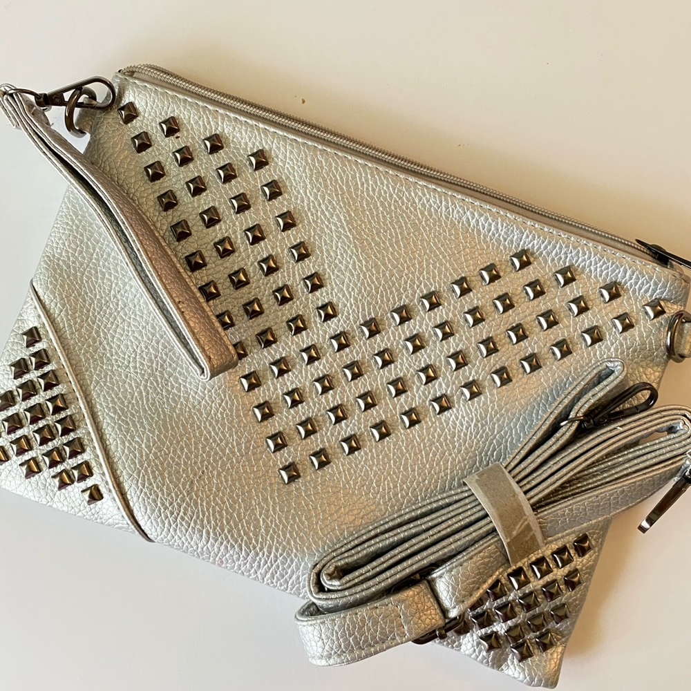 Silver purse - bag